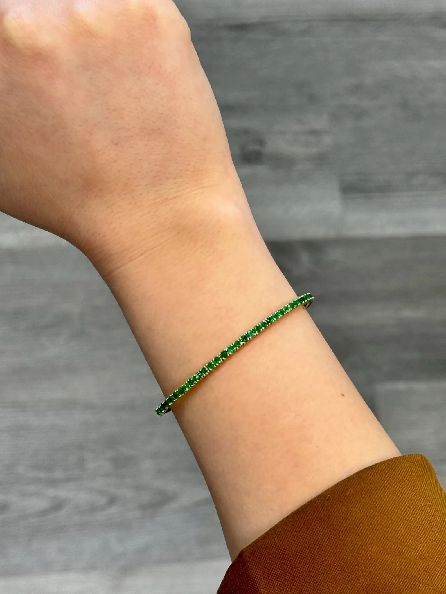 Chiara - Flexible Natural Emerald Bangle in 14K Solid Gold