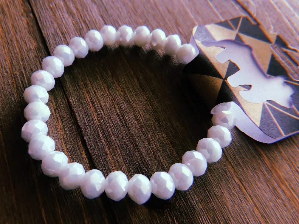 Pearly White Adjustable Beaded Bracelet