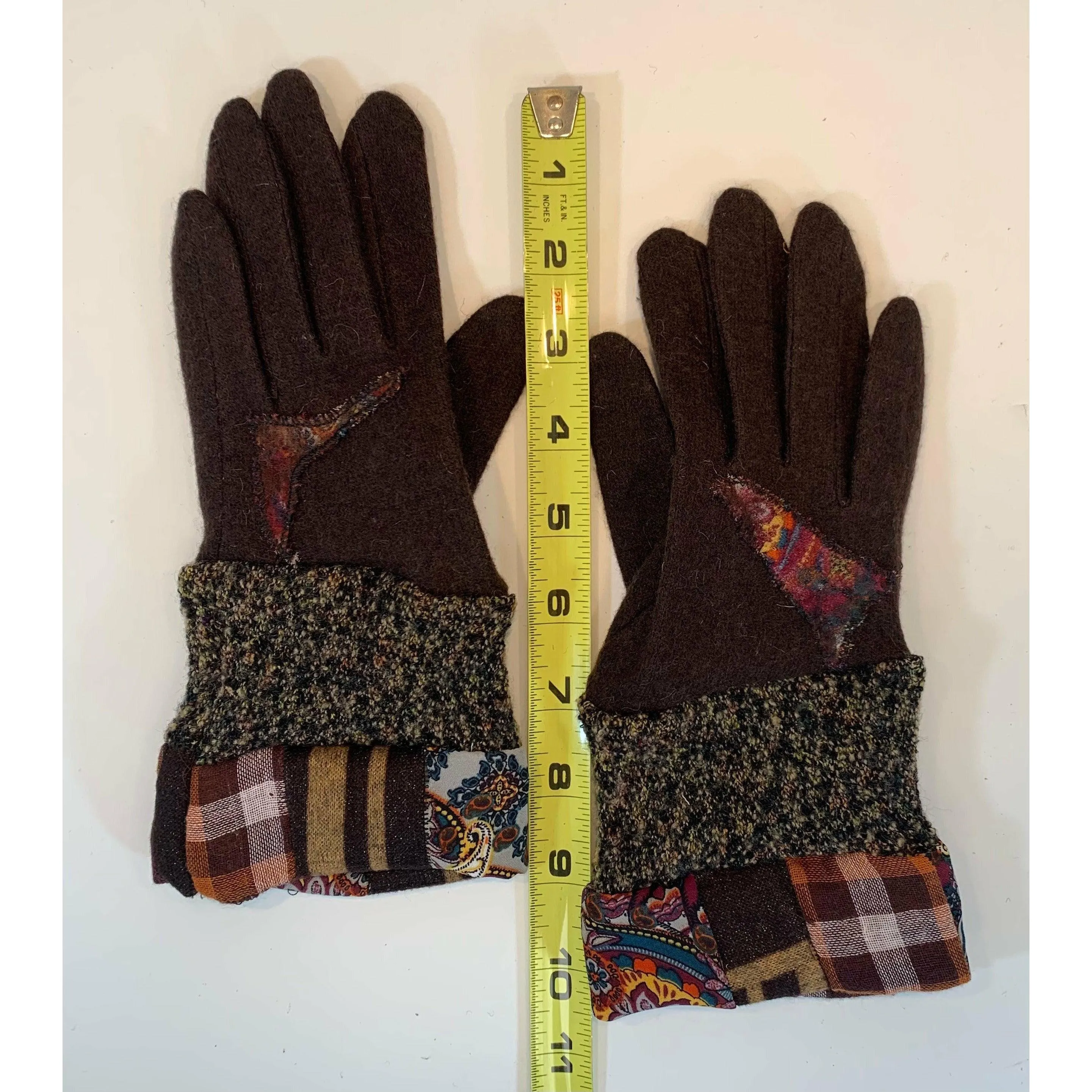 Wonderful brown wool winter gloves with recycled sweater bits, patchwork cuffs n felt details. Toasty gloves stretch to fit. Free Ship USA