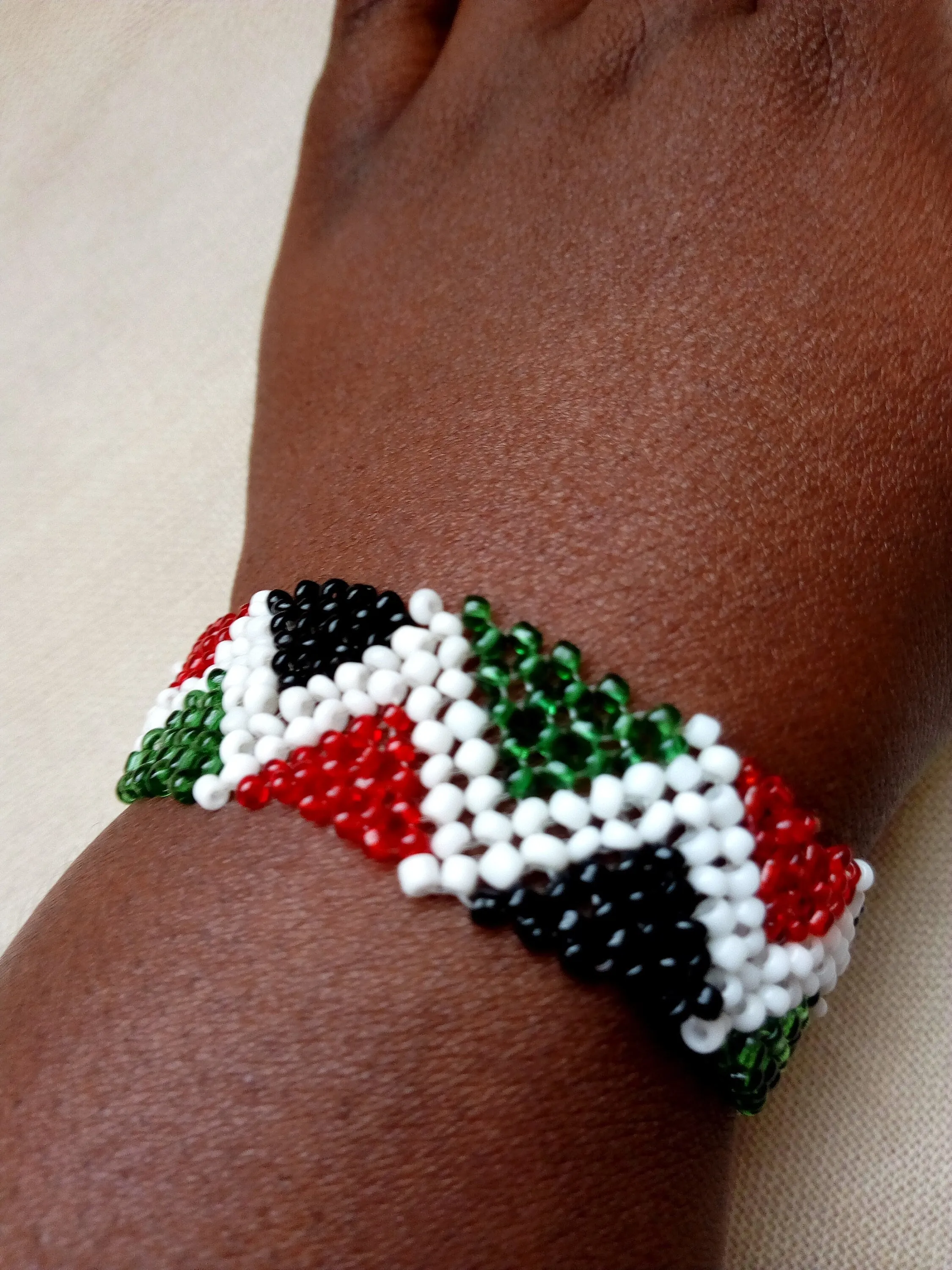 Zigzag kenyan flag colors masai masaai maasai handmade beaded bracelet with free shipping